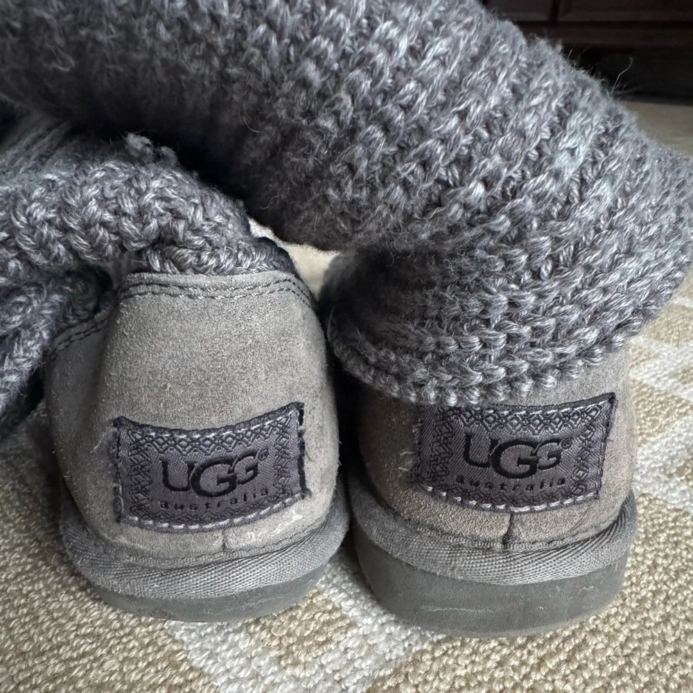 UGG Classic Tall Cardy Knit Sweater Boots Gray Cozy Winter Boho Boot Size 7